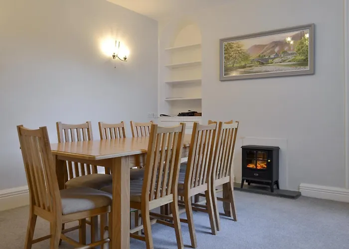 The Birches * كيسويك